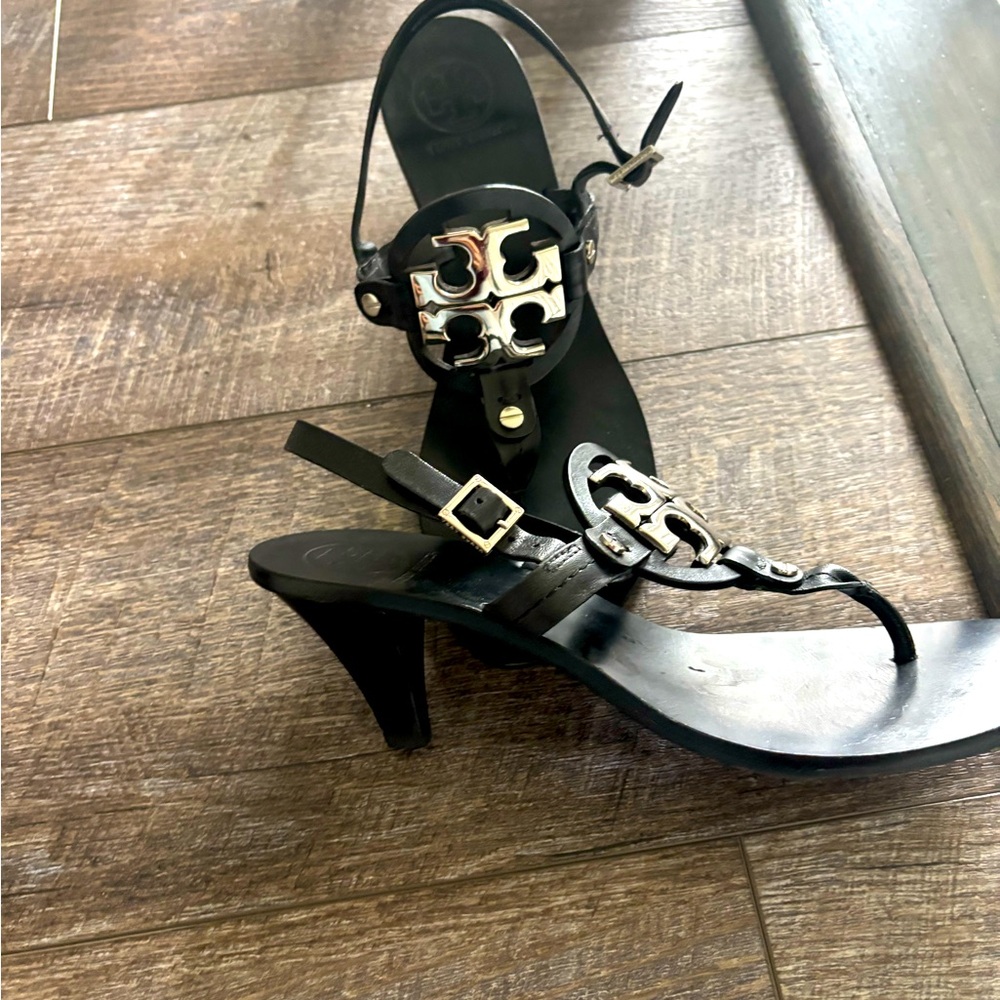 Black Tory kitten heels